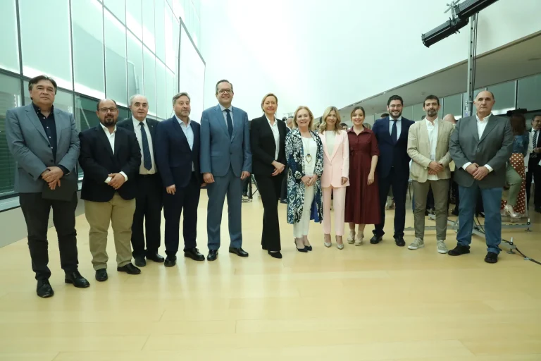 Los partidos políticos explican a los empresarios sus programas en materias ligadas &nbsp;a la empresa, el empleo, la fiscalidad y la simplificación administrativa de cara a las elecciones autonómicas