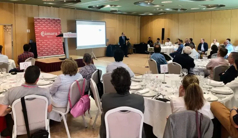 El Club Cámara aborda la relación entre tecnología y experiencia del cliente