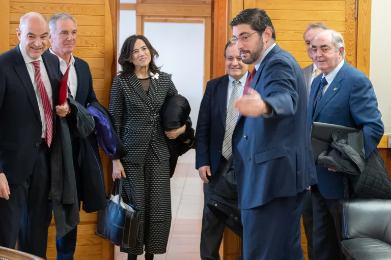 El vicepresidente 1º del Gobierno de Aragón destaca la importancia de las Cámaras de Comercio