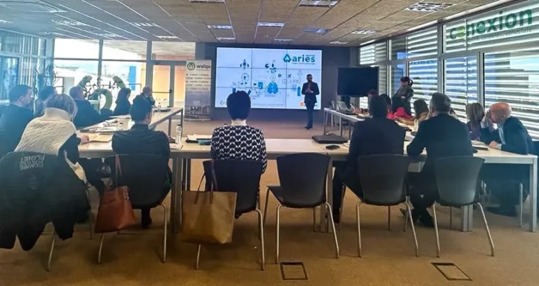 Jornada informativa sobre el programa Aries para directores de Caja Rural de Aragón