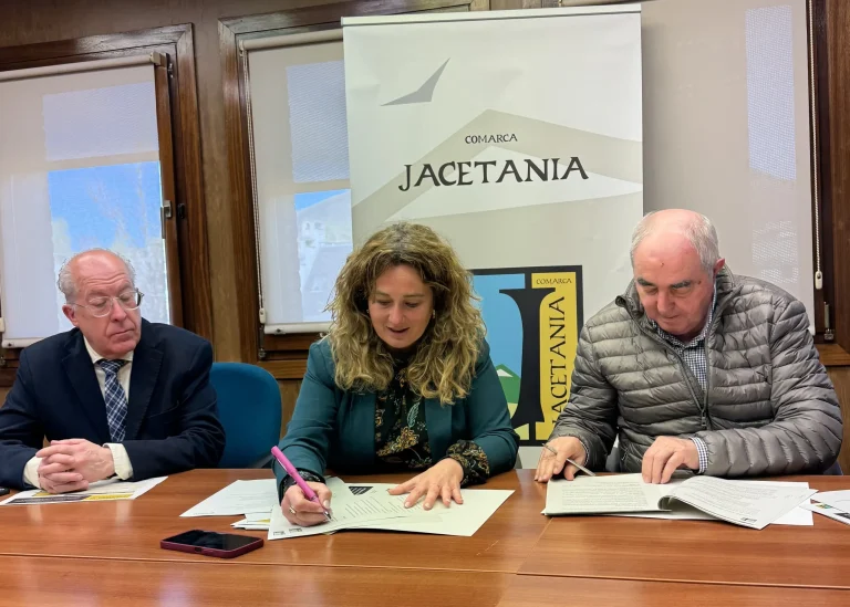 La Comarca de La Jacetania y la Cámara de Comercio de Huesca renuevan su compromiso para el desarrollo socioeconómico del territorio