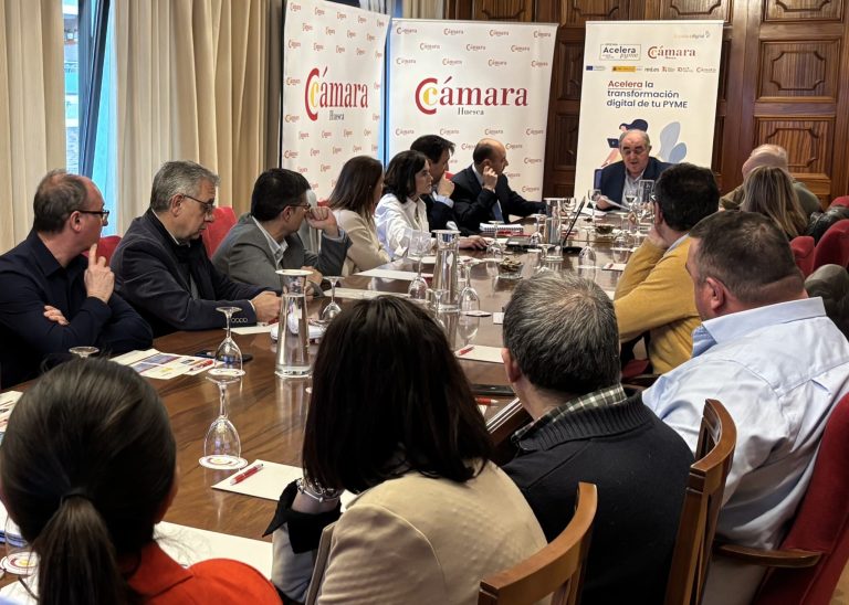 Reunión del Pleno de la Cámara de Comercio de Huesca