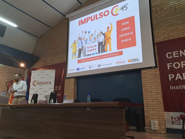 Éxito de participación en la feria de empleo Impulso 45+