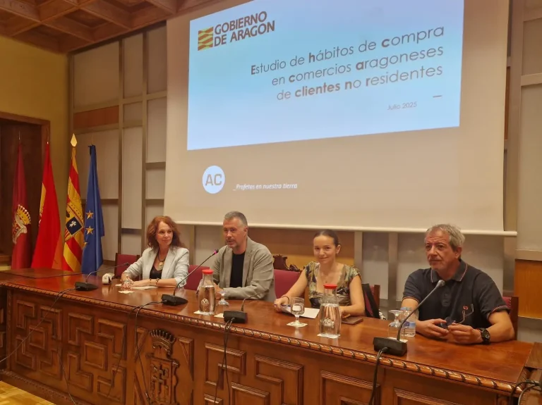 El 67% de los turistas que llegan a la comunidad aragonesa compran en comercio local