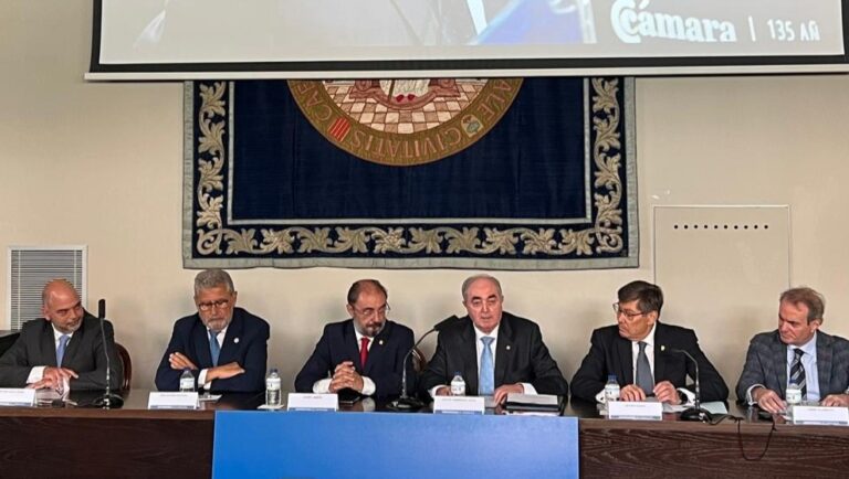 Las Cámaras de Aragón lamentan el fallecimiento del expresidente Javier Lambán