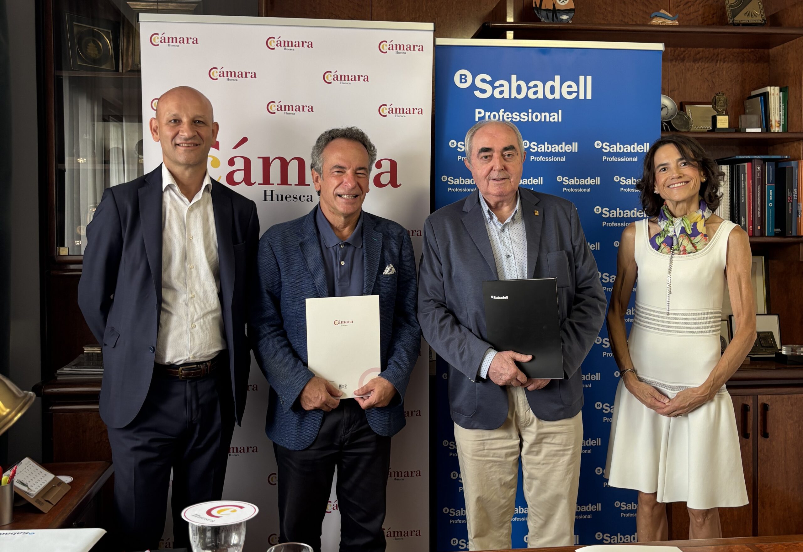 Banco de Sabadell y la Cámara de Comercio de Huesca mantienen su compromiso con las empresas de la provincia para ofrecer líneas de apoyo