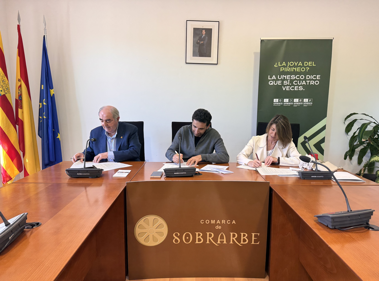 La Comarca de Sobrarbe, la Asociación Empresarial Turística de Sobrarbe y la Cámara de Comercio de Huesca renuevan su compromiso para el desarrollo socioeconómico del territorio